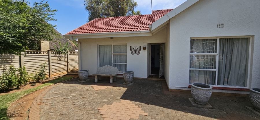 3 Bedroom Property for Sale in Carters Glen Northern Cape